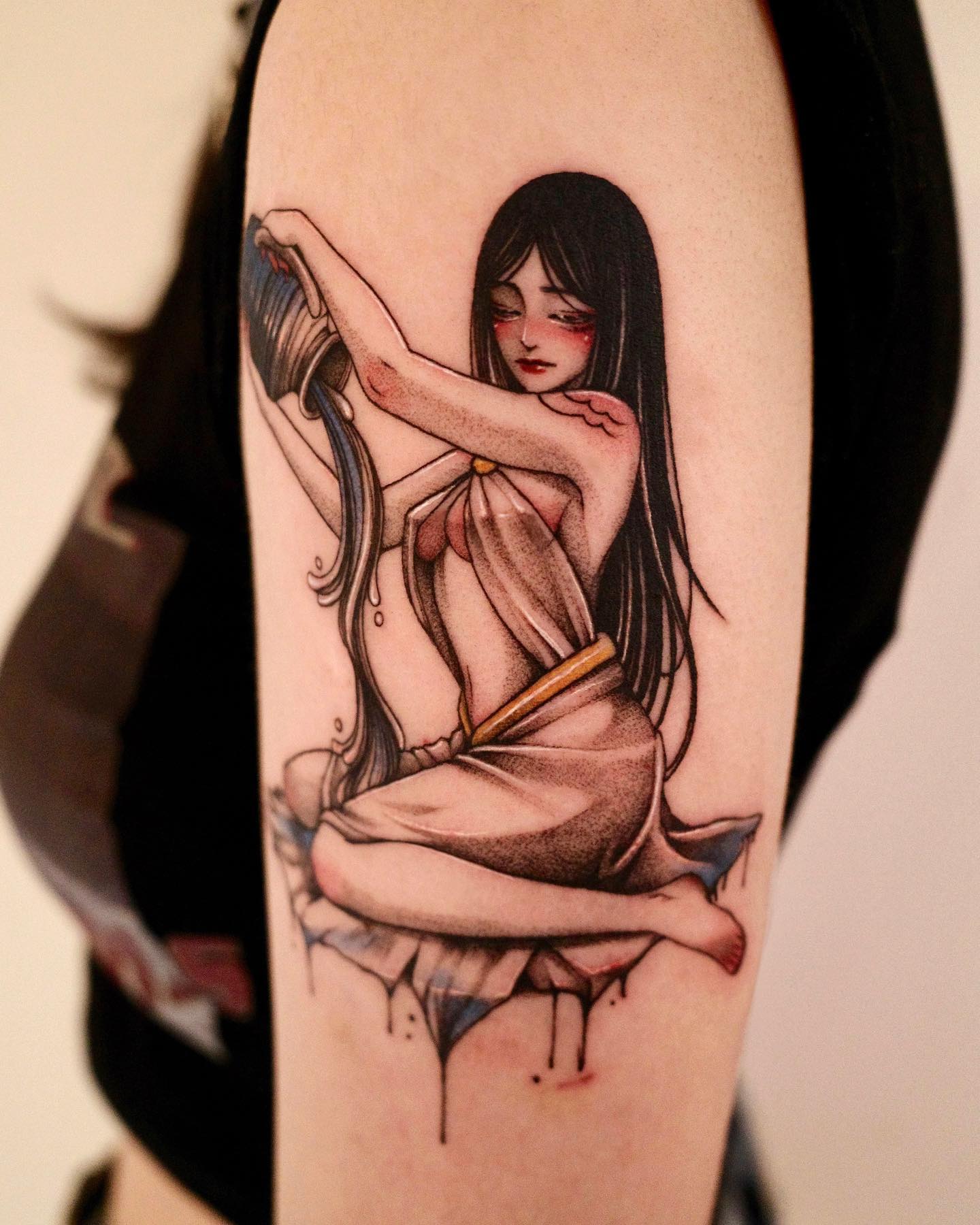 Tatuaje de Acuario altamente detallado