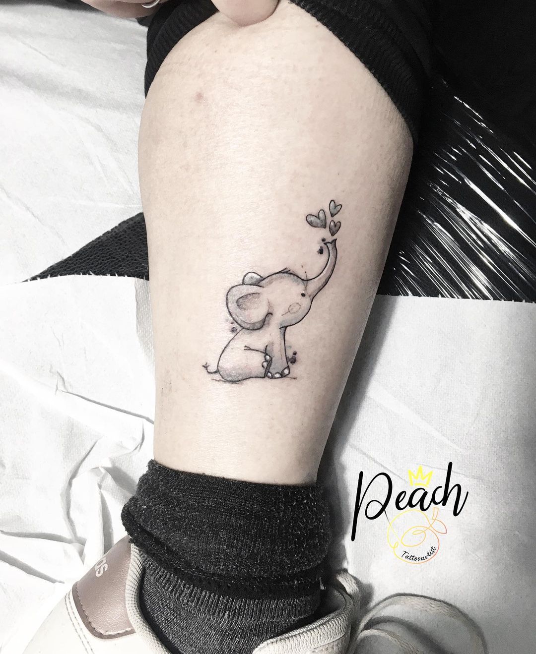 Tatuaje de elefante de dibujos animados