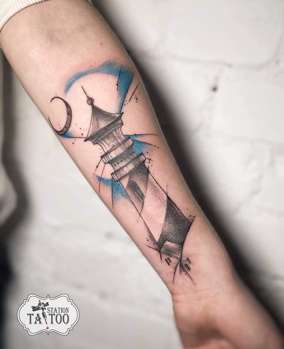 Tatuaje de faro Tinta azul