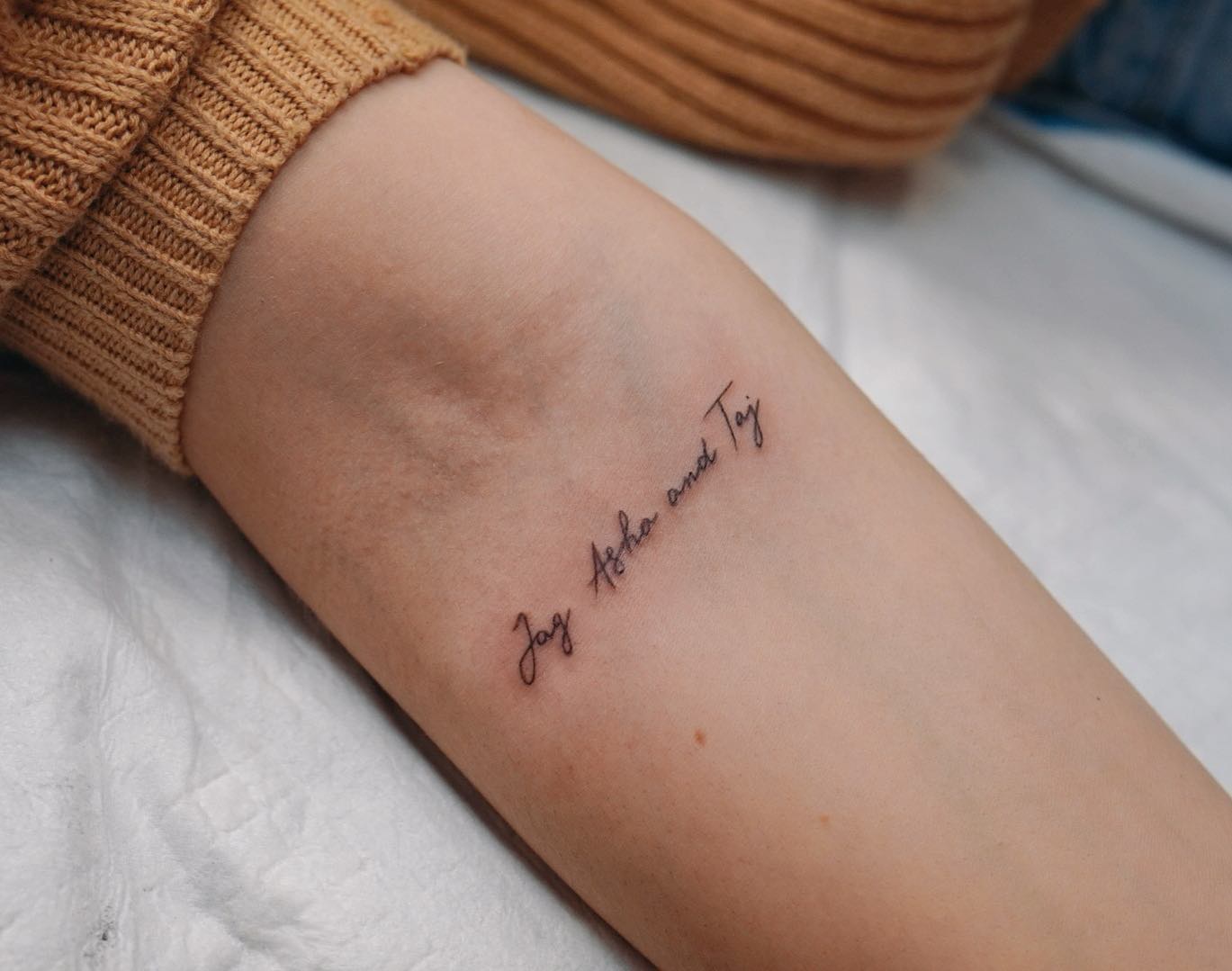 Tatuaje de nombres de niños pequeños