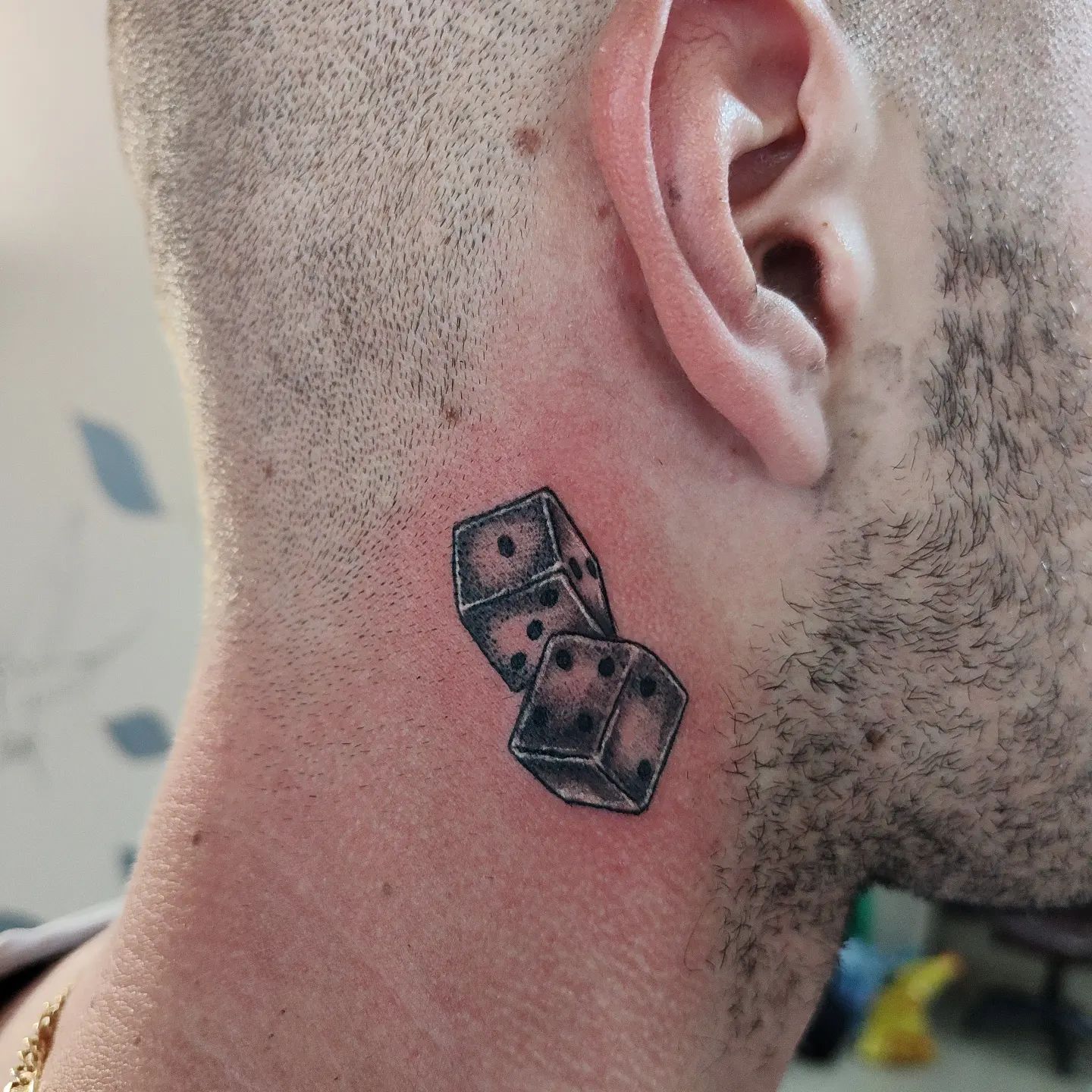 Cuello Dados Tatuaje