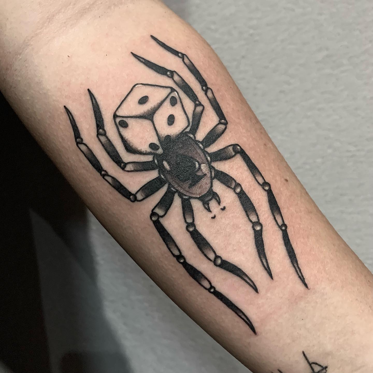 Tatuaje de Araña y de Dados