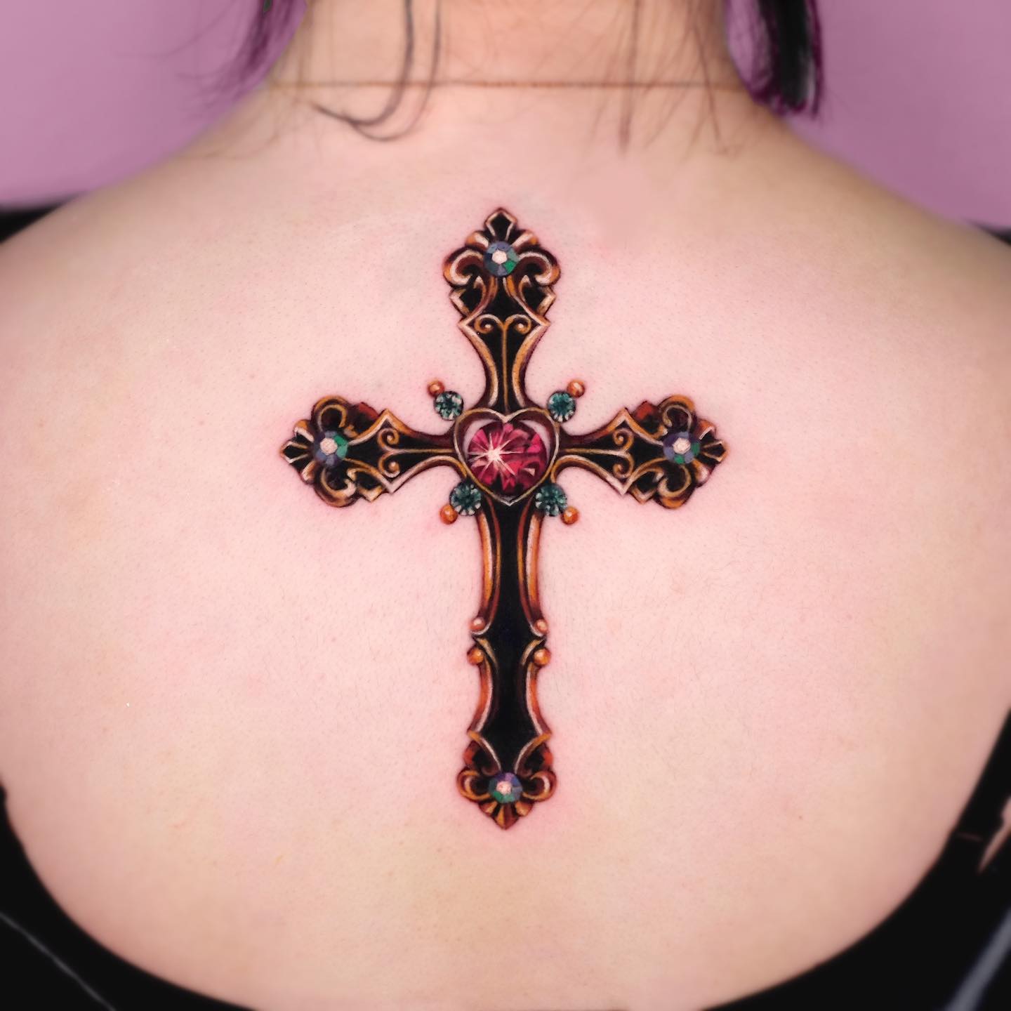 Tatuaje de Cruz Botánica.