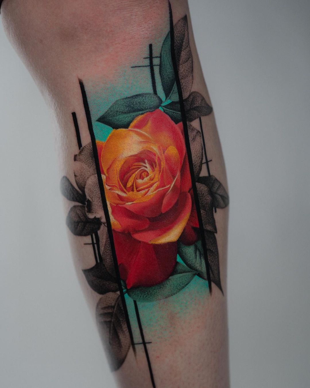 Tatuaje de rosa desvanecida