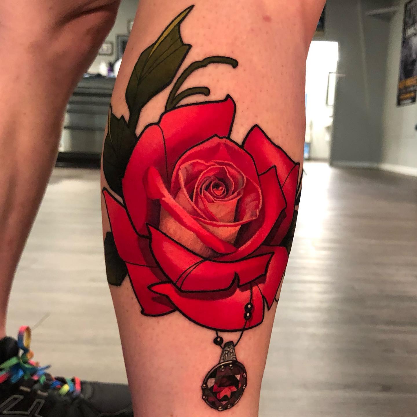 Tatuaje realista de rosa