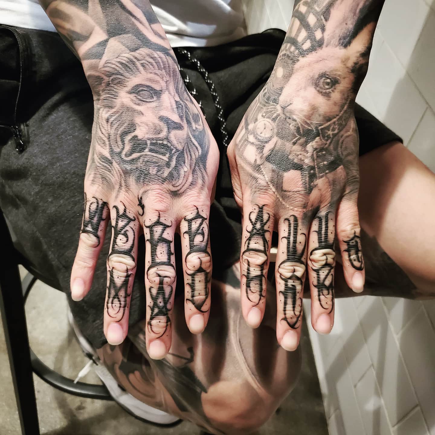 Punk Rock Tatuaje de nudillos
