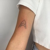 Tatuaje de tiburón en el muslo