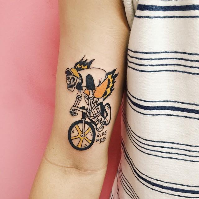 tatuaje brazo de hombre 01
