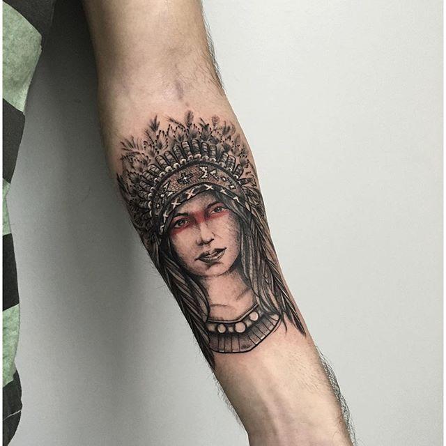tatuaje brazo de hombre 761