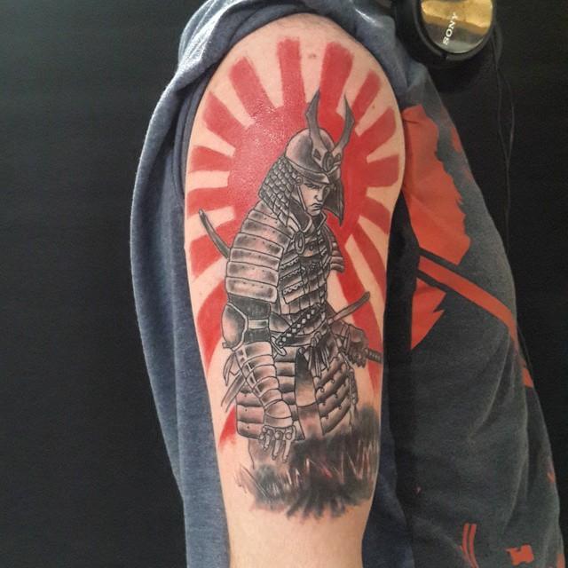tatuaje brazo de hombre 781