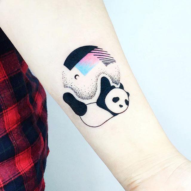 tatuaje brazo de mujer 981
