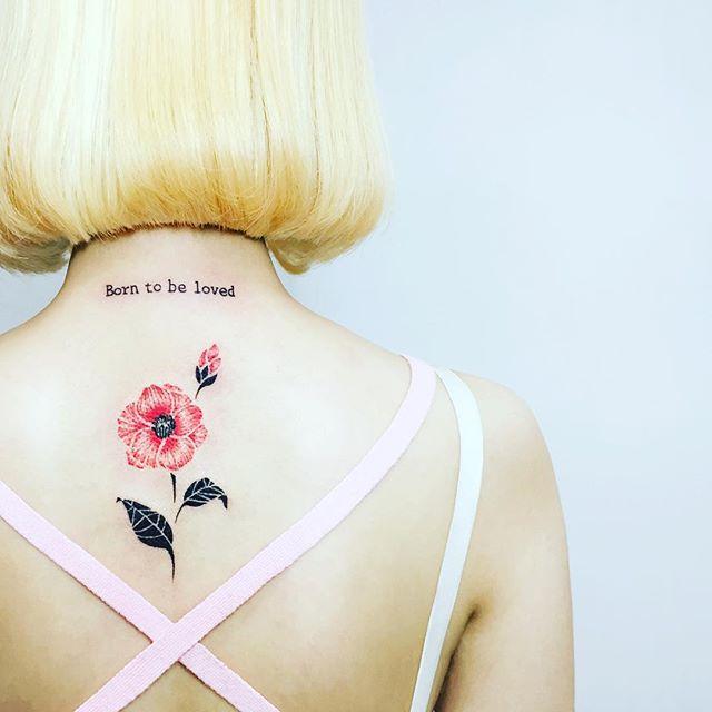 tatuaje espalda para mujer 221