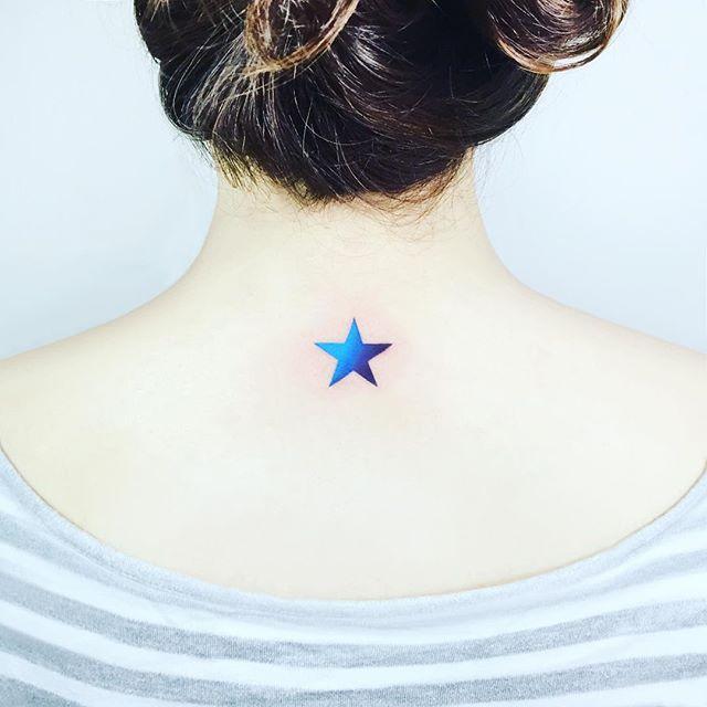 tatuaje espalda para mujer 381