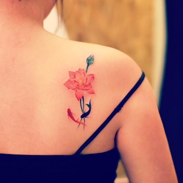 tatuaje espalda para mujer 511