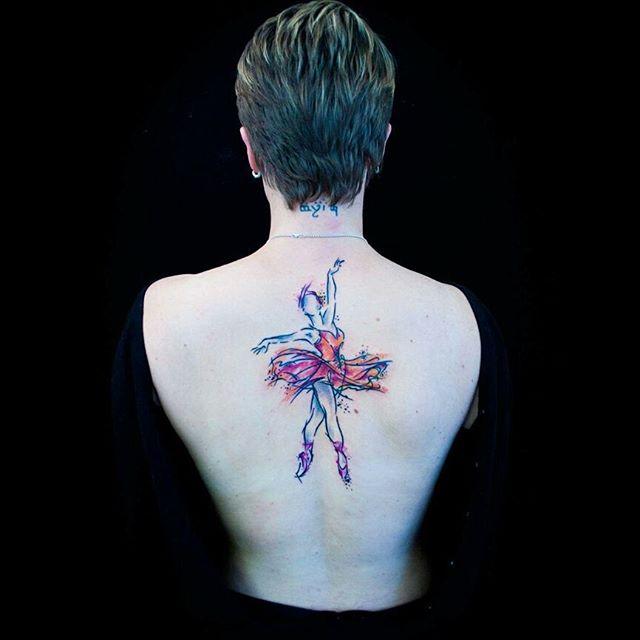 tatuaje espalda para mujer 581