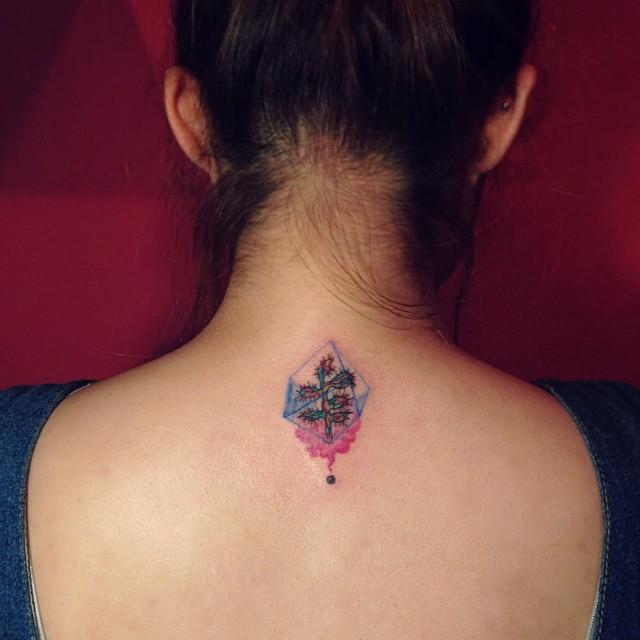 tatuaje espalda para mujer 741