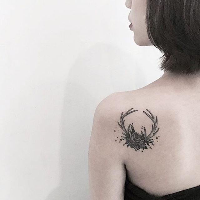 tatuaje espalda para mujer 771