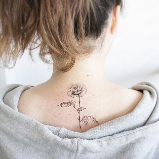 tatuaje espalda para mujer 901