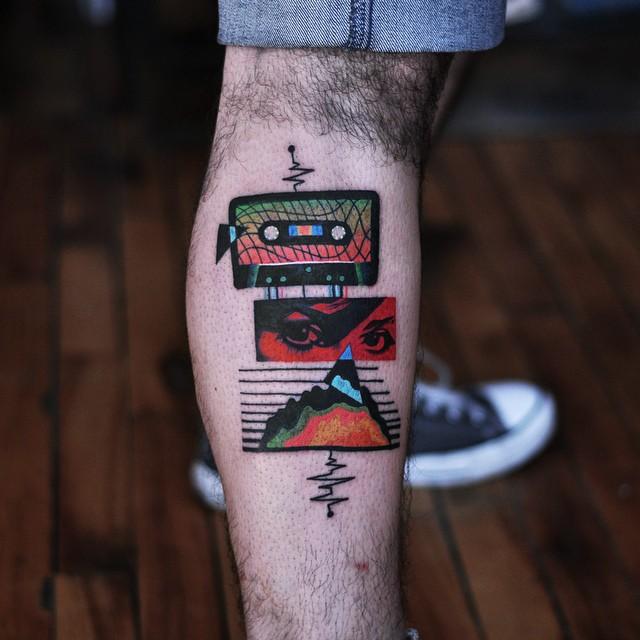 tatuaje hombre en la pierna 401