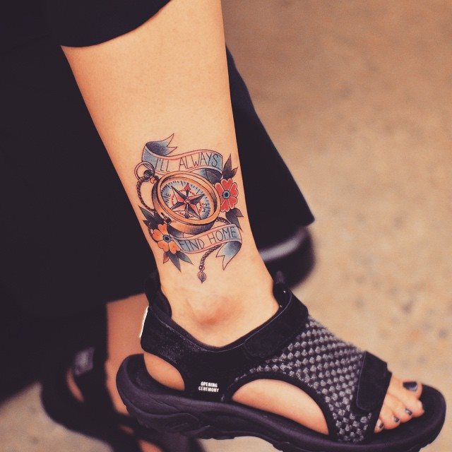 tatuaje mujer en la pierna 141