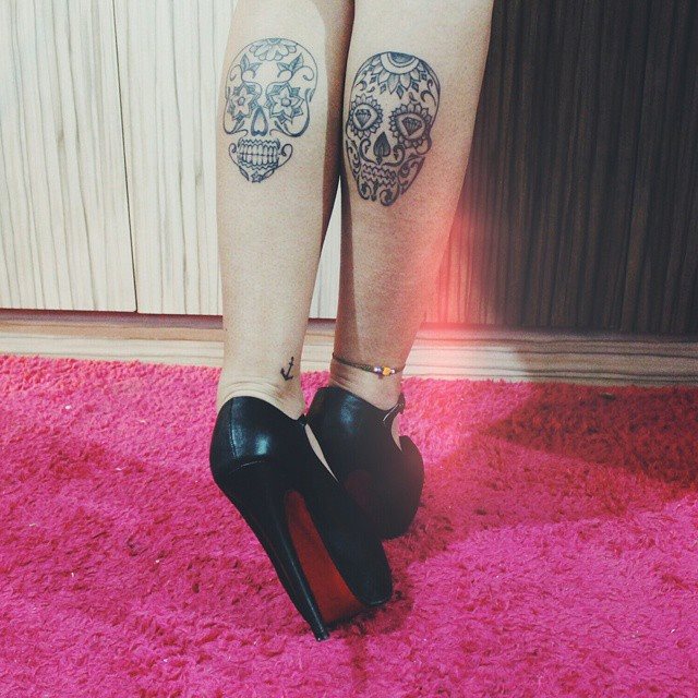 tatuaje mujer en la pierna 201