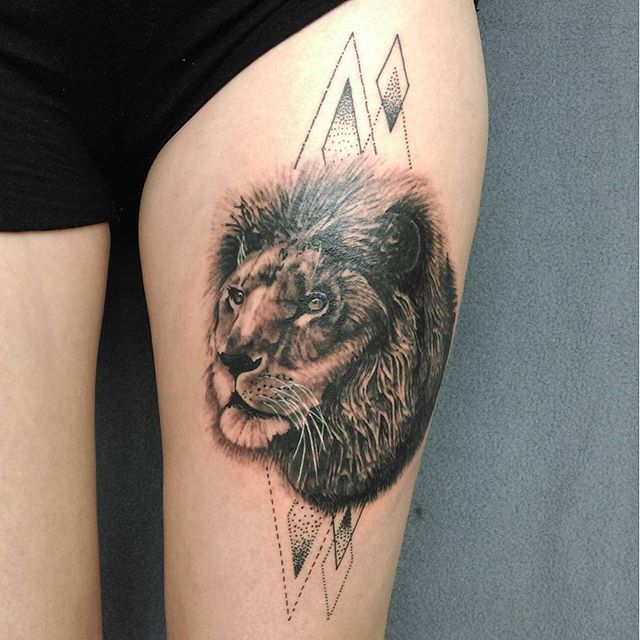 tatuaje mujer en la pierna 411