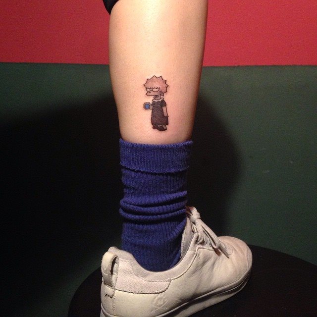 tatuaje mujer en la pierna 501