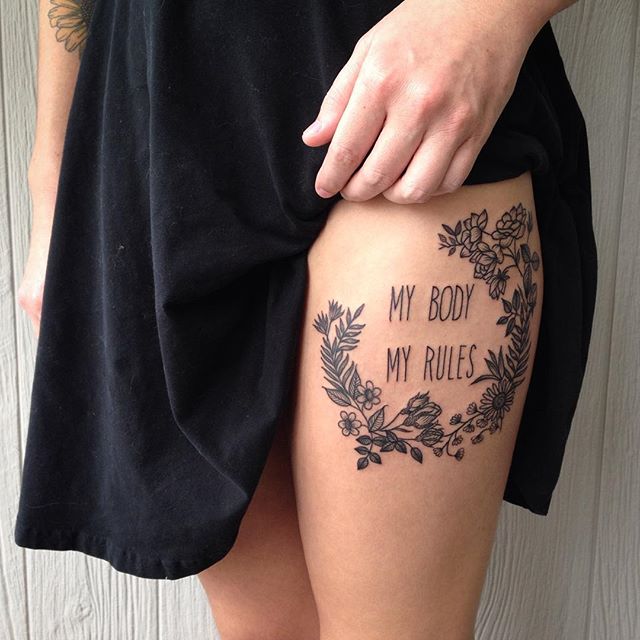 tatuaje mujer en la pierna 71