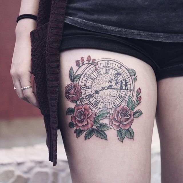 tatuaje mujer en la pierna 831
