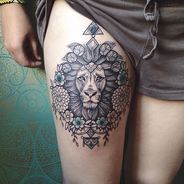 tatuaje mujer en la pierna 881