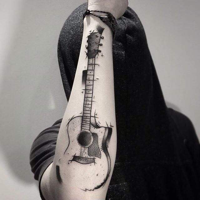 Tatuajes musicales de 2024 (para MUJERES): Significado y mejores diseños