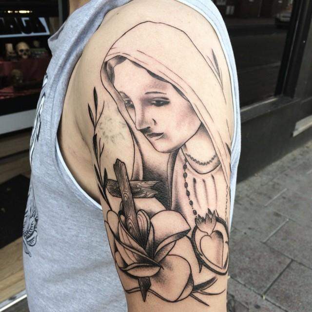 tatuaje virgen maria 31