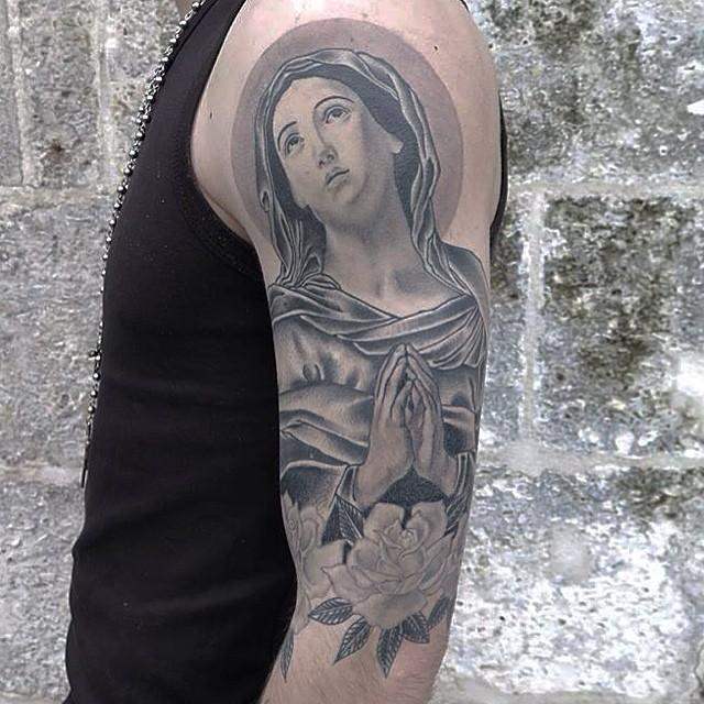 tatuaje virgen maria 331