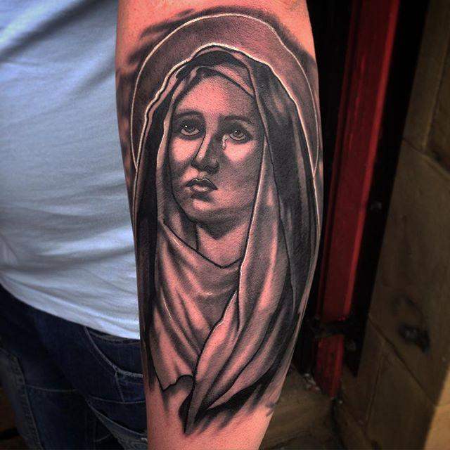 tatuaje virgen maria 341