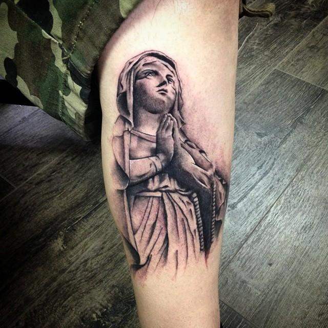 tatuaje virgen maria 71