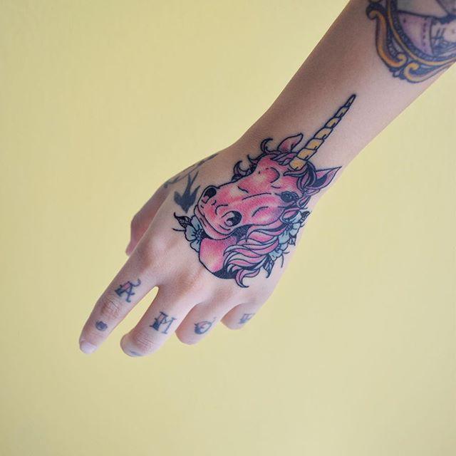 tatuaje caballo 141