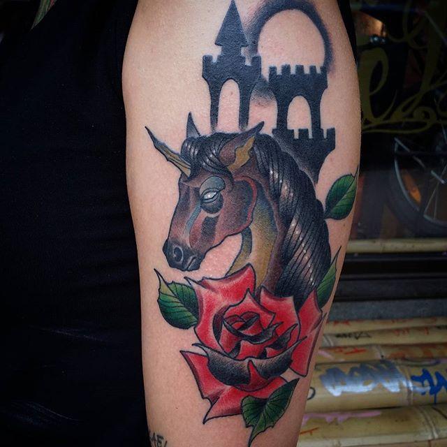 tatuaje caballo 541