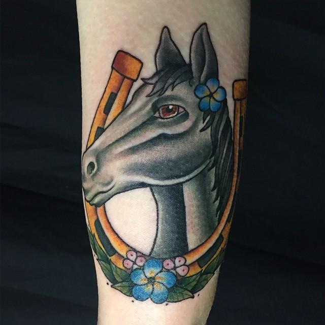 tatuaje caballo 581