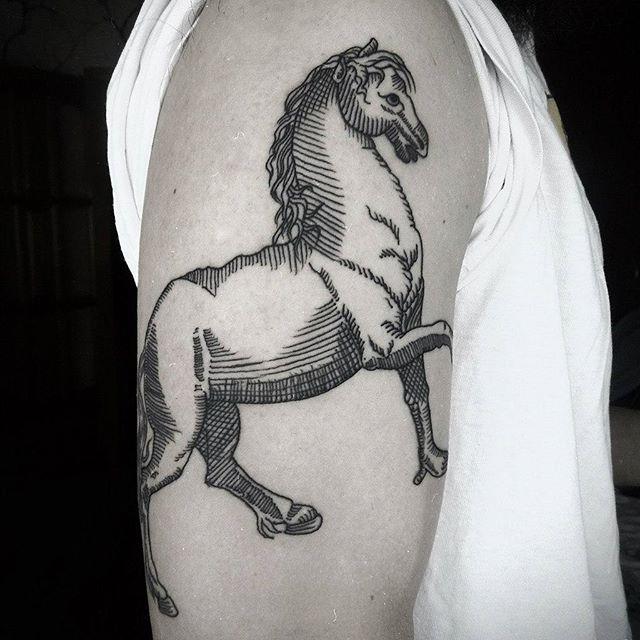 tatuaje caballo 611