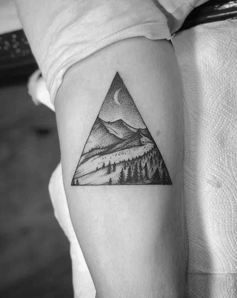 Perfecto tatuaje de montaña Perfecto tatuaje de montaña
