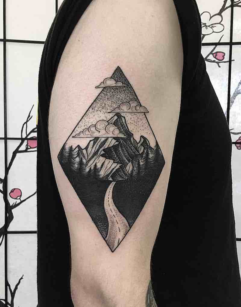 tatuaje de montaña perfecto para hombre y mujer tatuaje de montaña perfecto para hombre y mujer