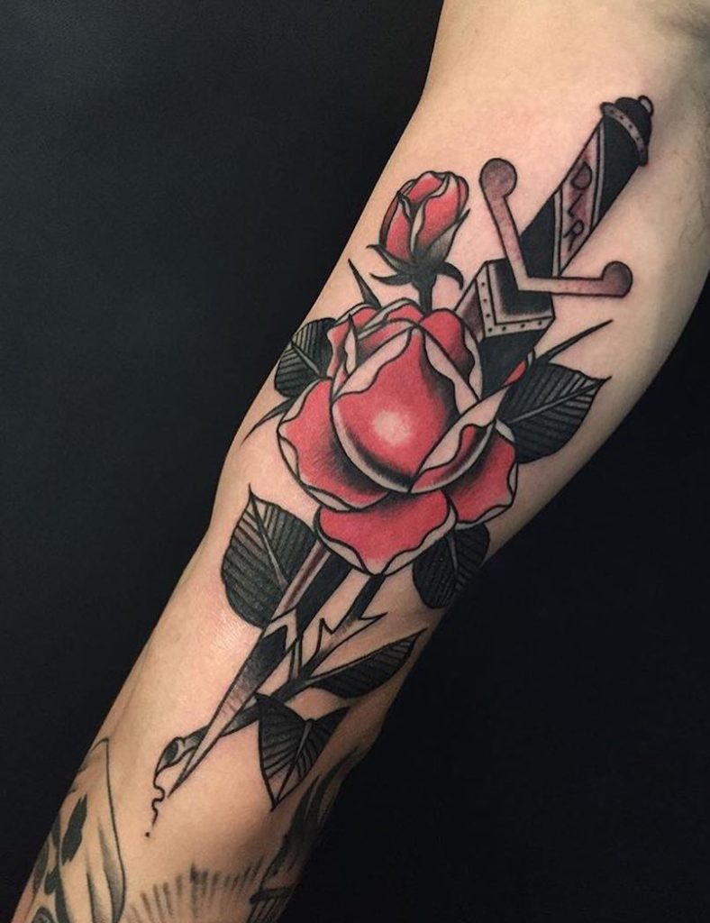tatuaje de daga perfecto para hombre tatuaje de daga perfecto para hombre
