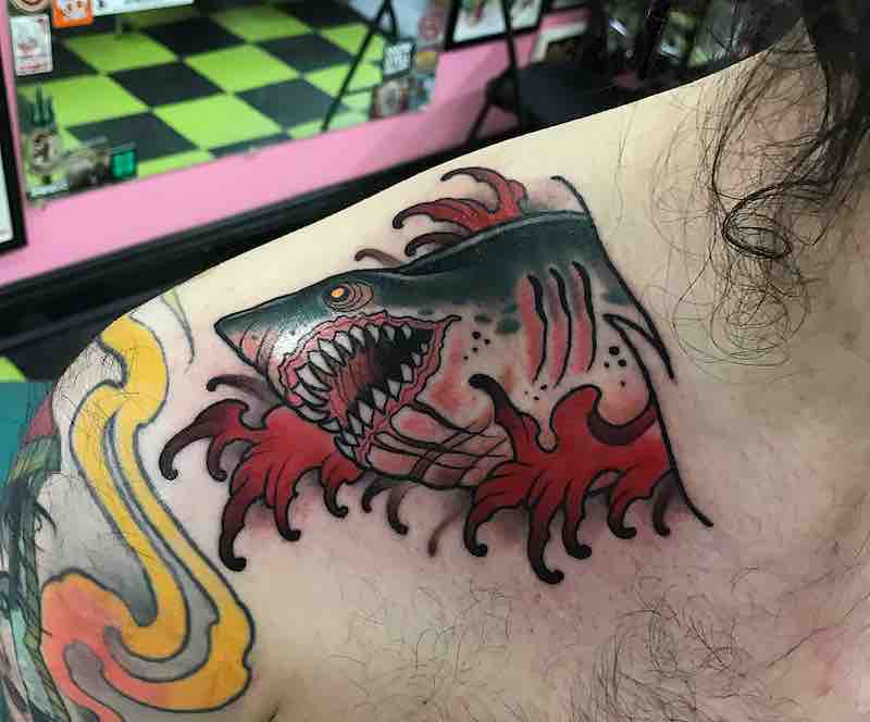 tatuaje de tiburón perfecto para hombre y mujer tatuaje de tiburón perfecto para hombre y mujer