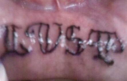 124-labio-inferior-tattoo