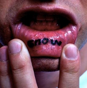 155-labio-inferior-tattoo