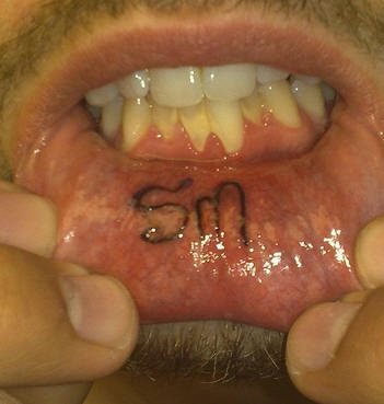 100-labio-inferior-tattoo