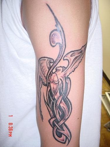 134-nudo-lazo-tattoo