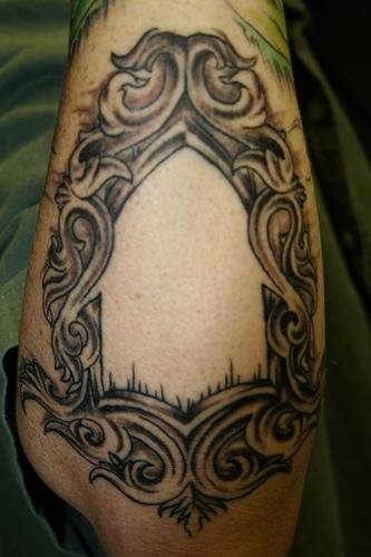 137-nudo-lazo-tattoo
