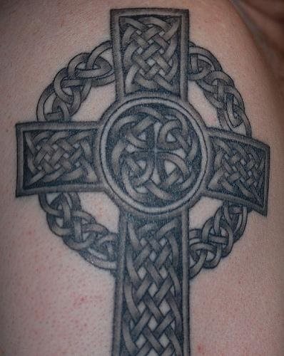 113-nudo-lazo-tattoo