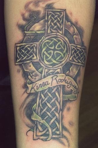 120-nudo-lazo-tattoo